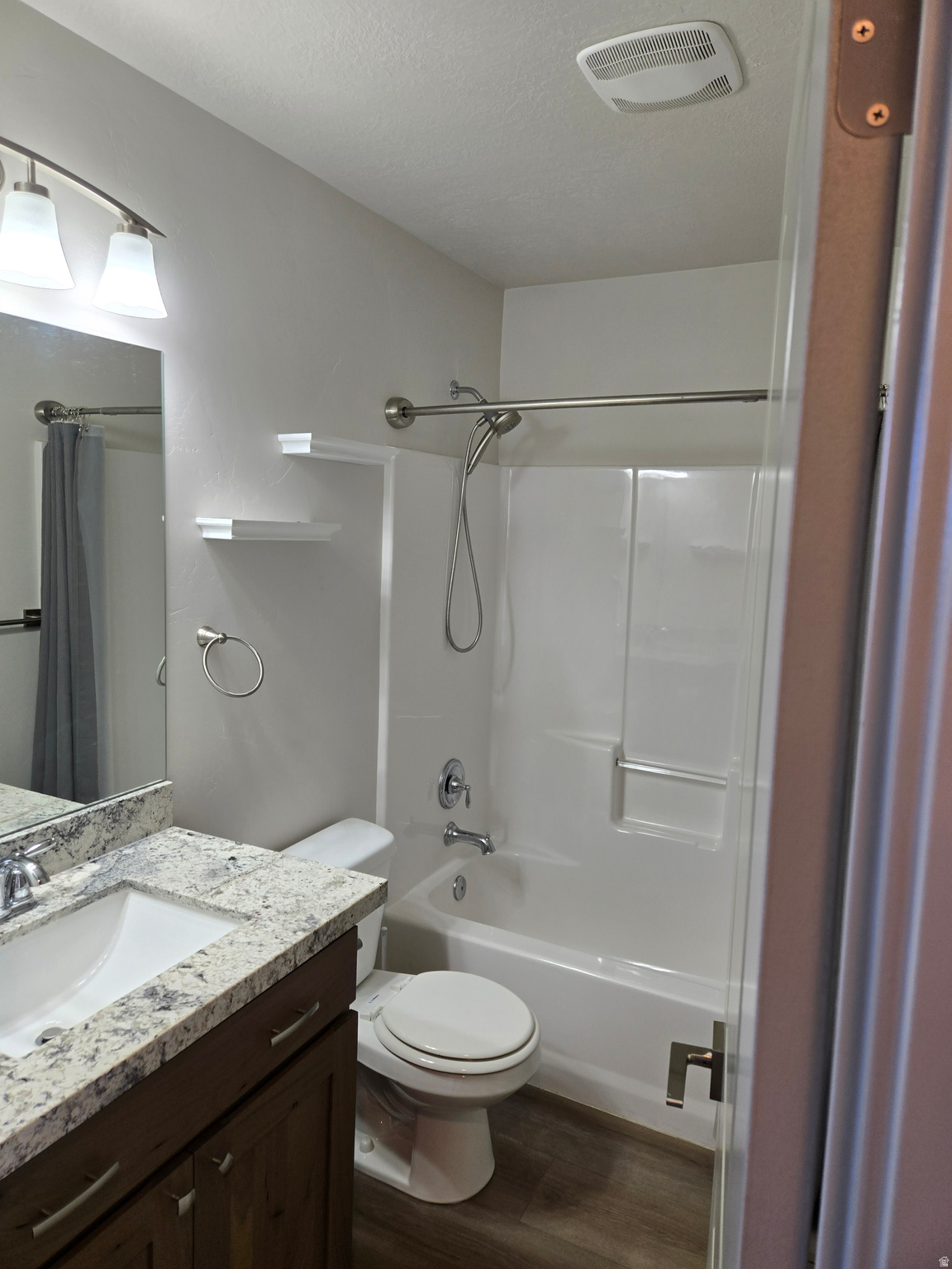 BENCH @ MTN RD - Residential