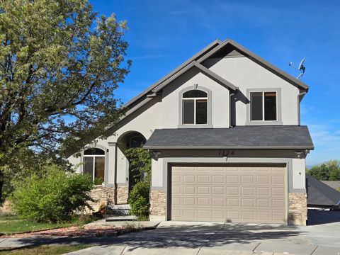 Photo of 1126 E BENCHVIEW DR, Ogden, UT 84404 (MLS # 2150275)