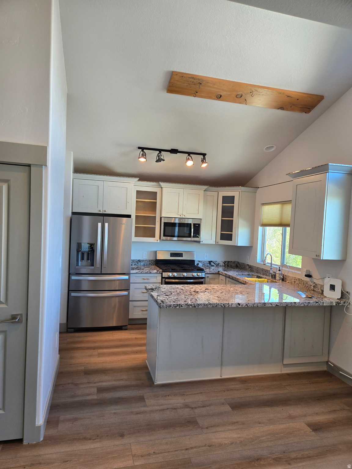 BENCH @ MTN RD - Residential