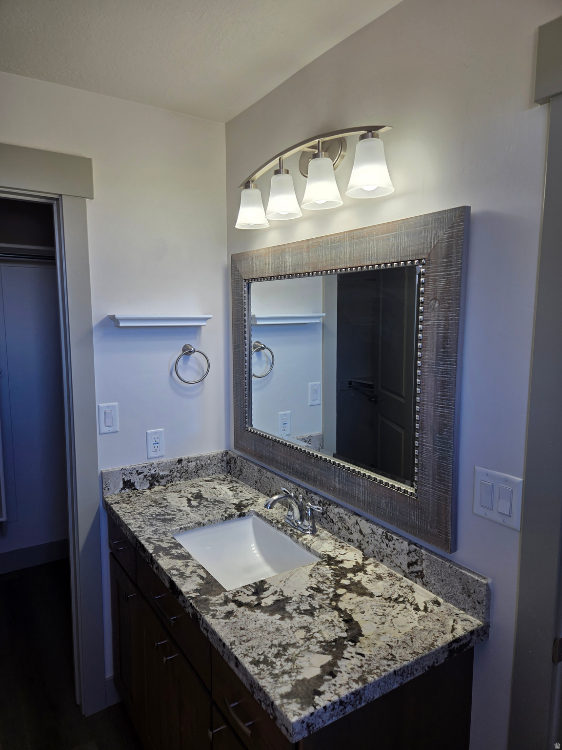 BENCH @ MTN RD - Residential