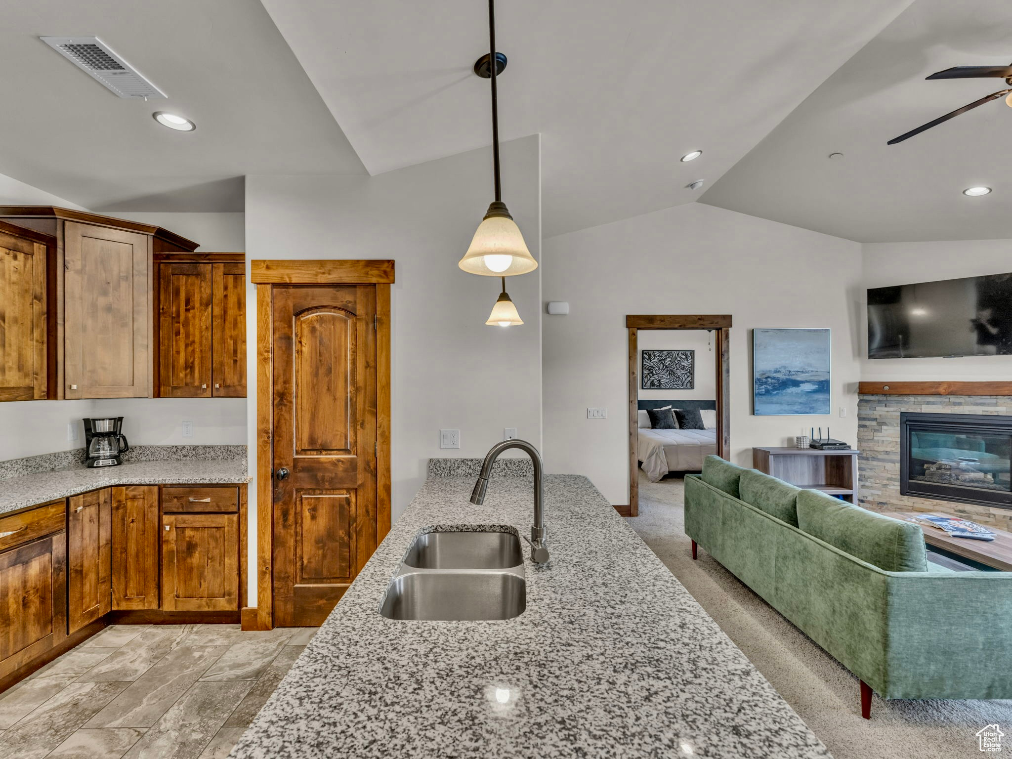 BLACK ROCK RIDGE CON - Residential