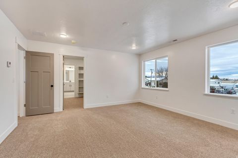 Tiny photo for 1008 W 3410 S, Nibley, UT 84321 (MLS # 2126119)