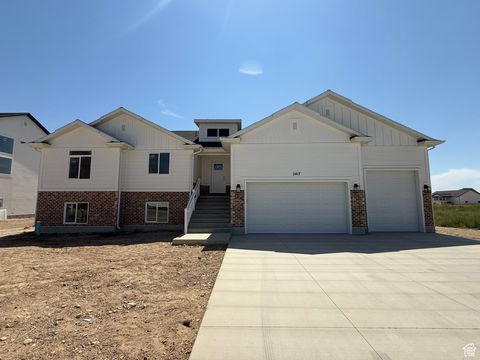 Tiny photo for 2417 W 3200 N, Farr West, UT 84404 (MLS # 2114633)