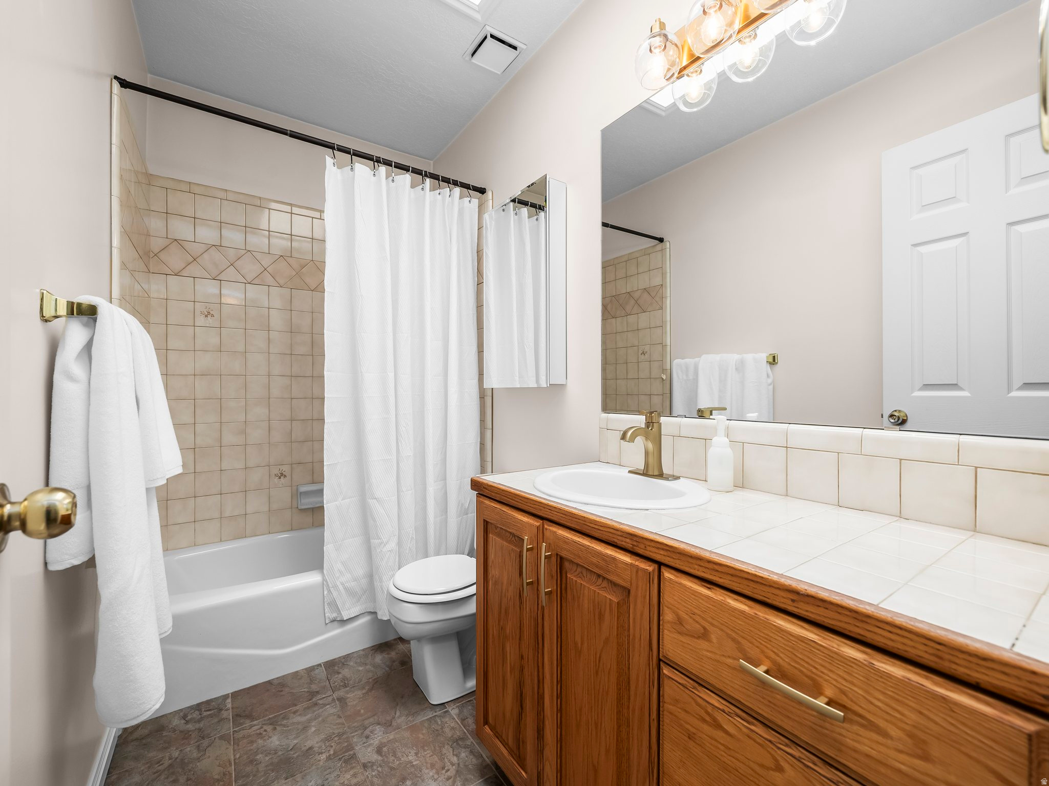 WHITMORE MANOR ESTATES - Residential