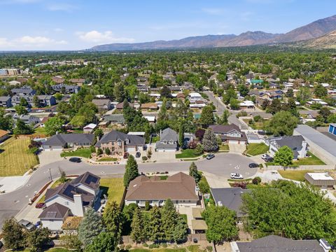 Tiny photo for 2184 E EAGLE RAY CT, Cottonwood Heights, UT 84121 (MLS # 2157932)