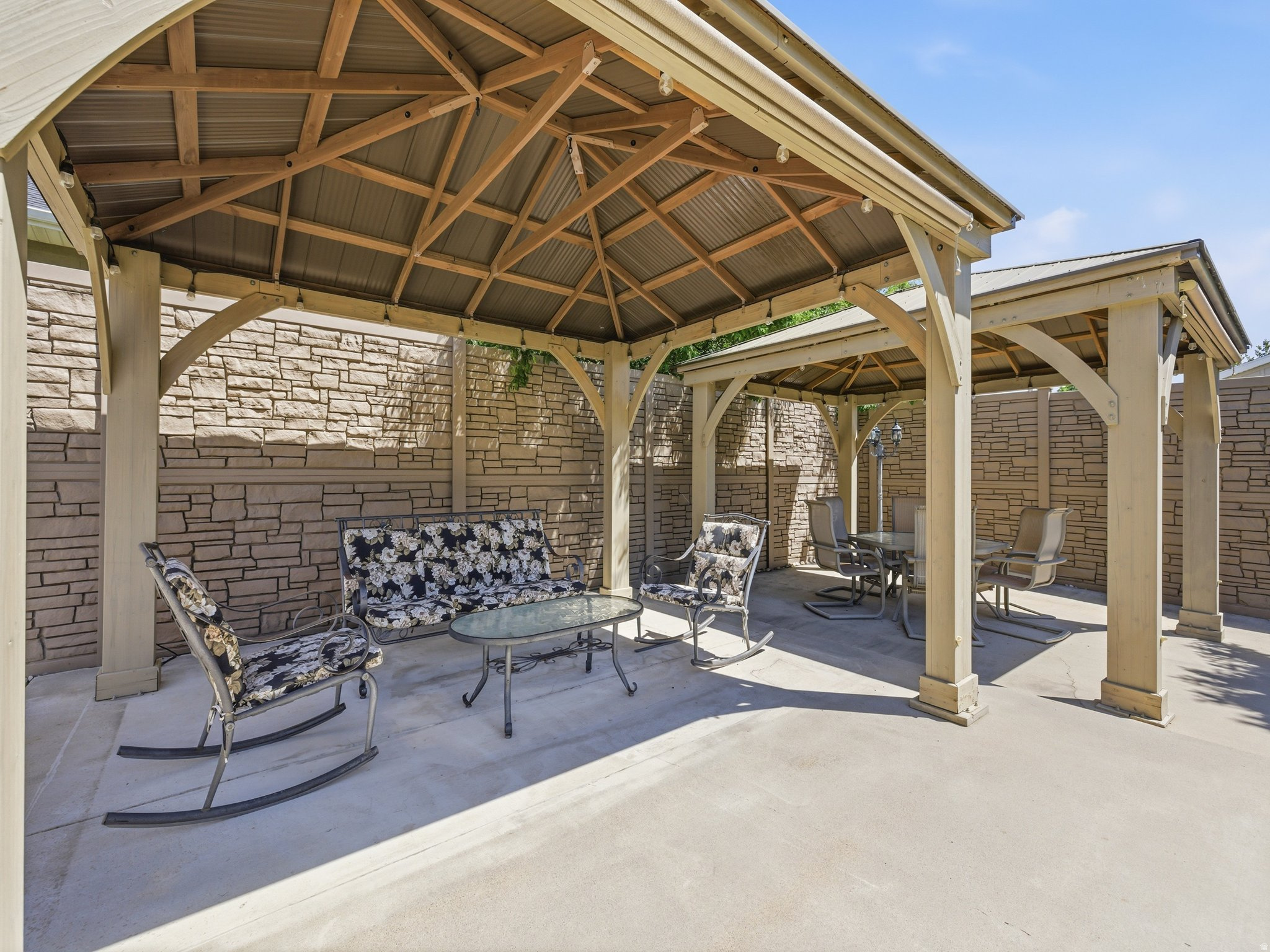 WHITMORE MANOR ESTATES - Residential