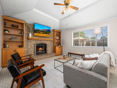 Tiny photo for 2184 E EAGLE RAY CT, Cottonwood Heights, UT 84121 (MLS # 2157932)