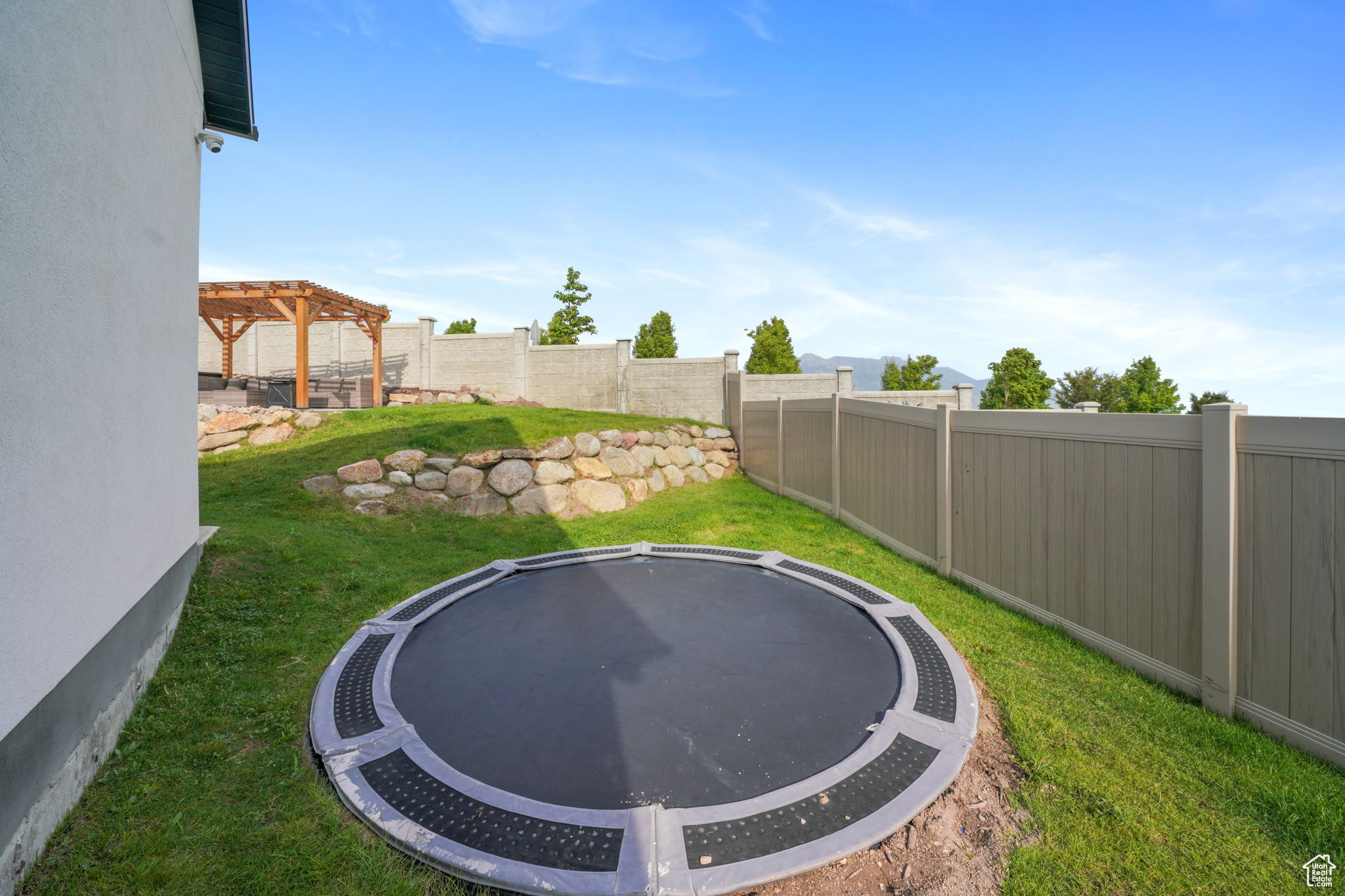 CROSSING AT TRAVERSE - Residential