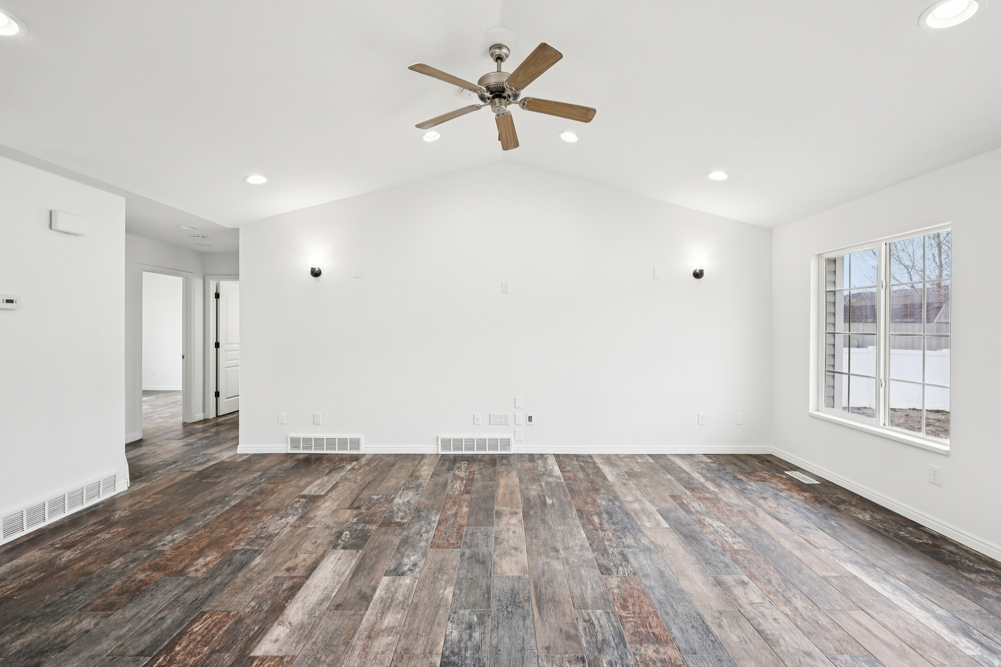 EAGLE POINT - Residential