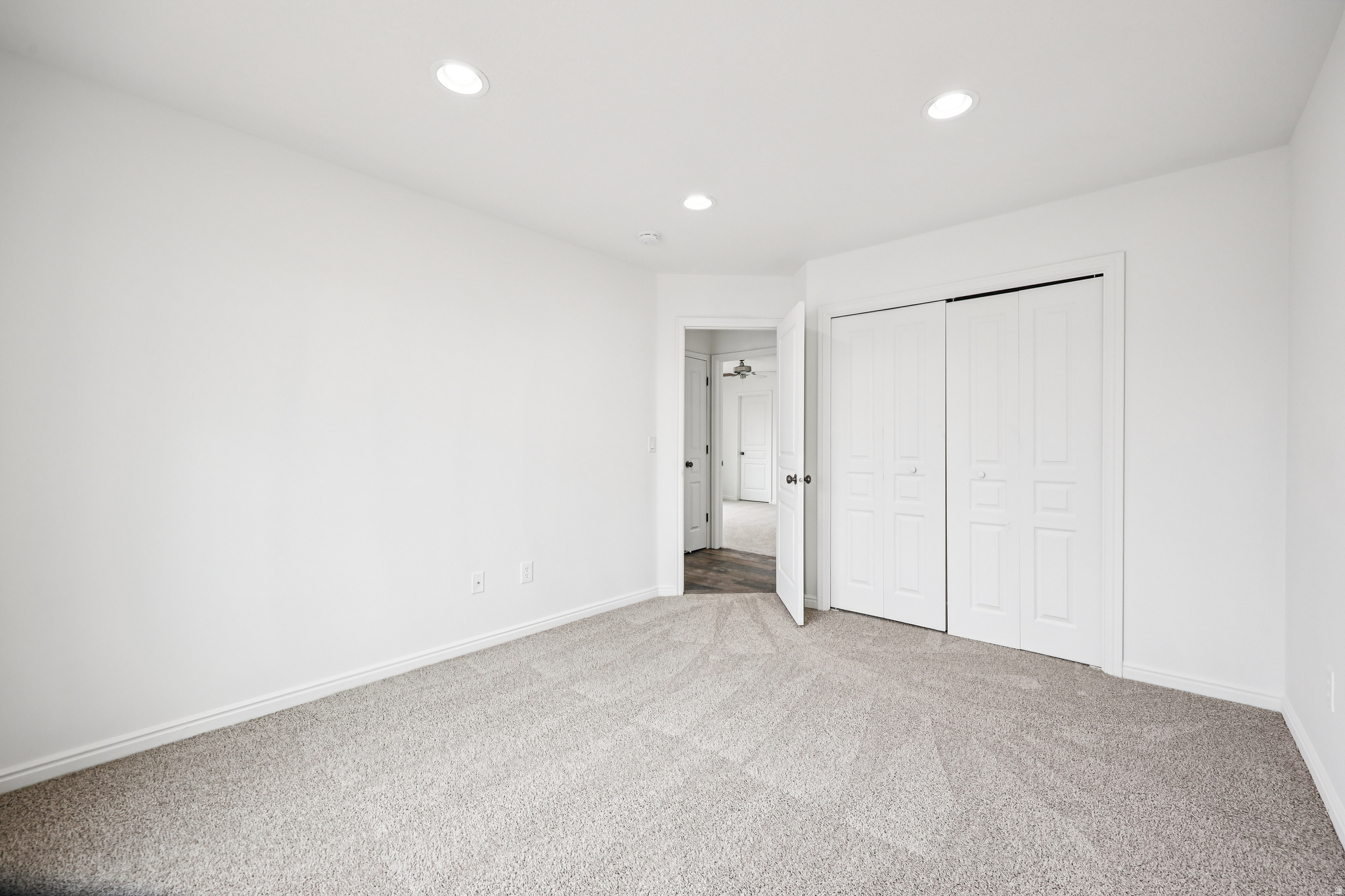 EAGLE POINT - Residential