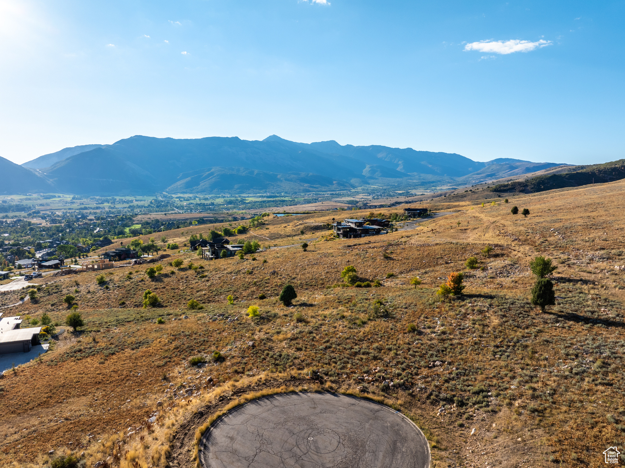 THE HIGHLANDS - Land