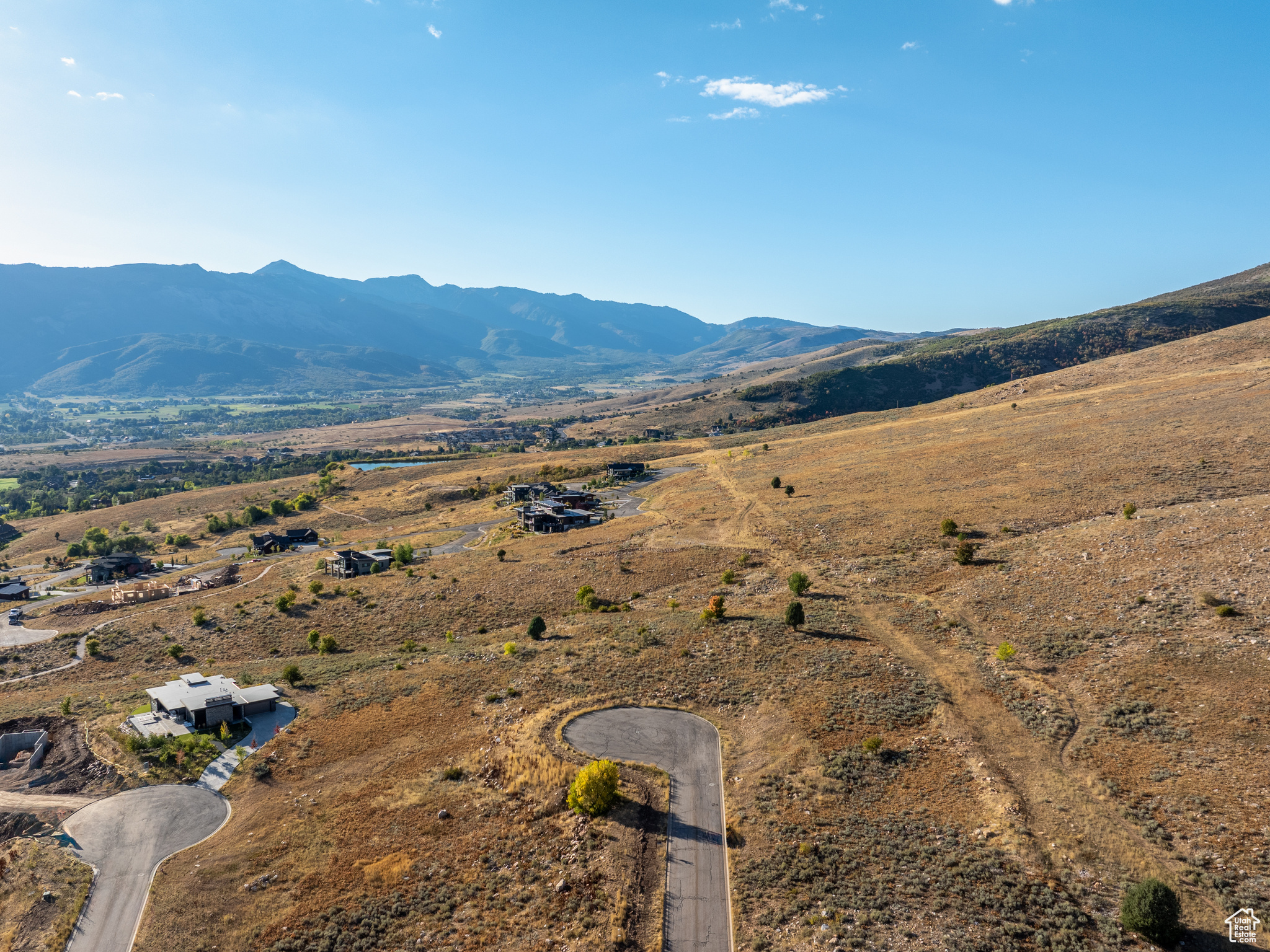 THE HIGHLANDS - Land