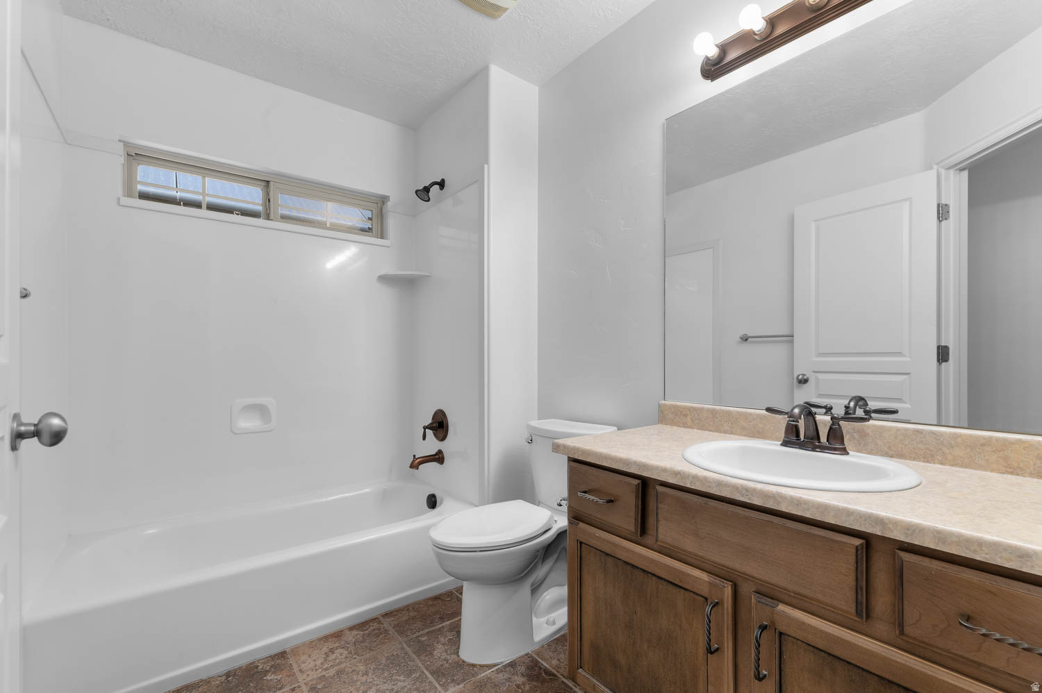 COLONY POINTE - Residential