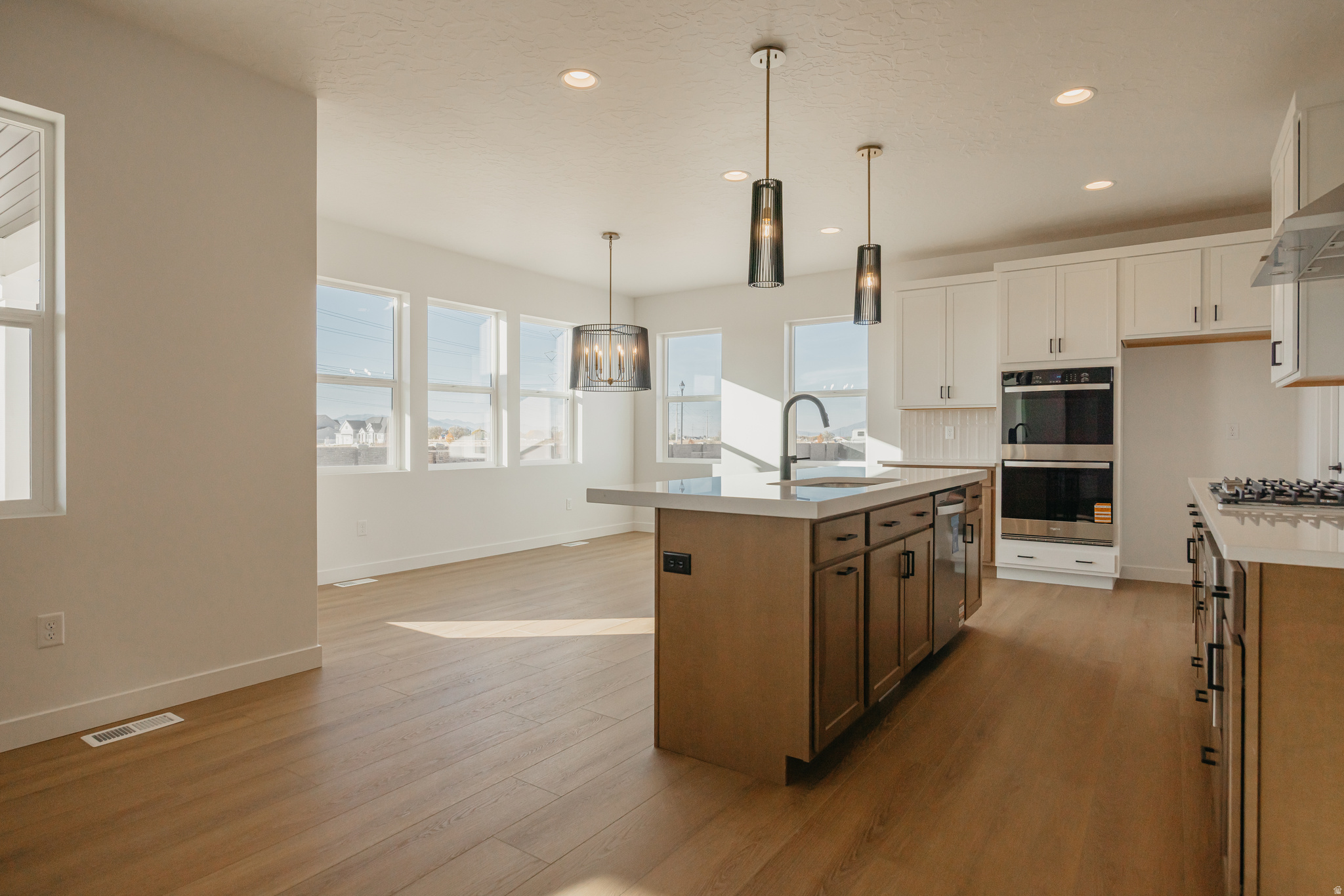 WILLOW ESTATES - Residential