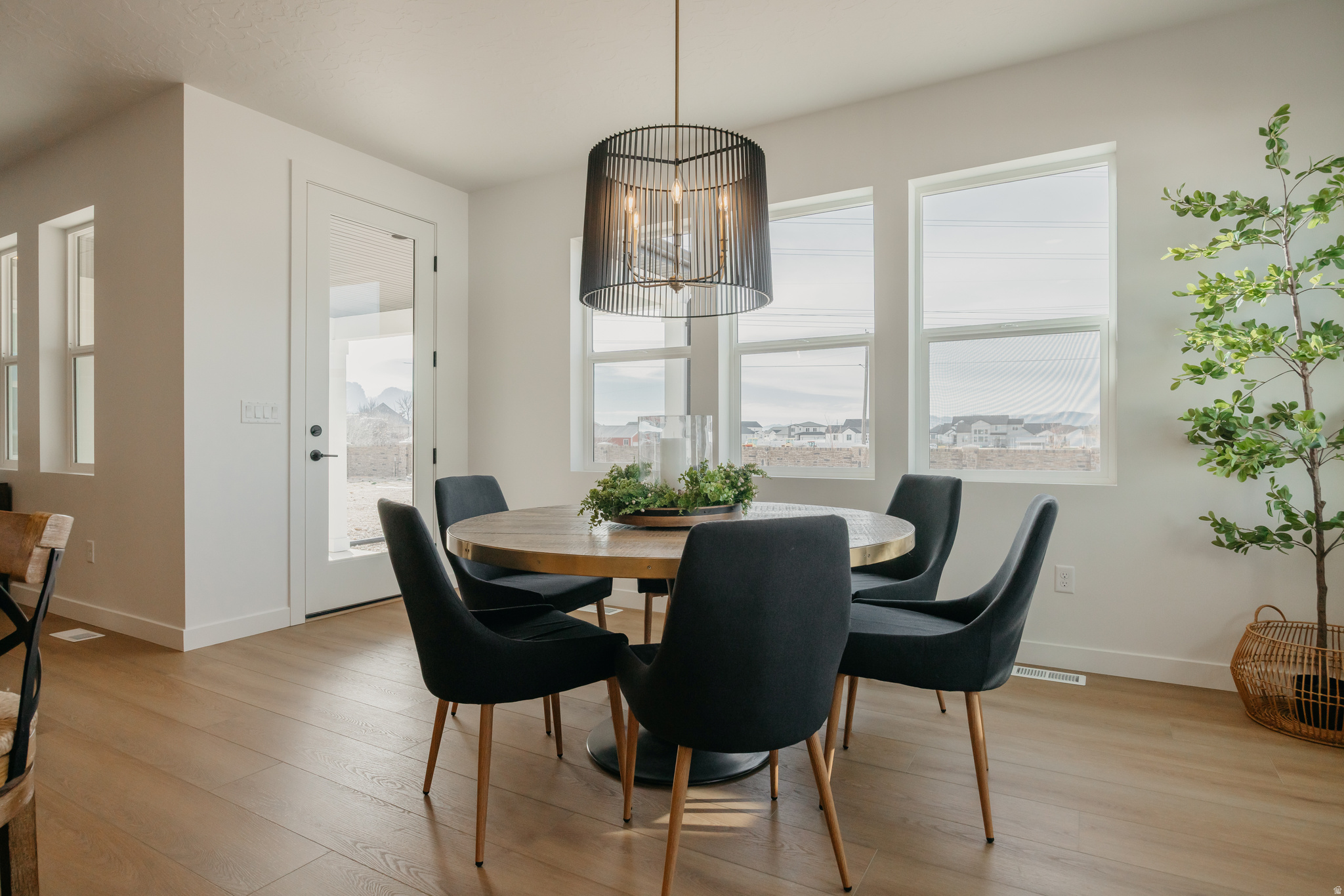 WILLOW ESTATES - Residential