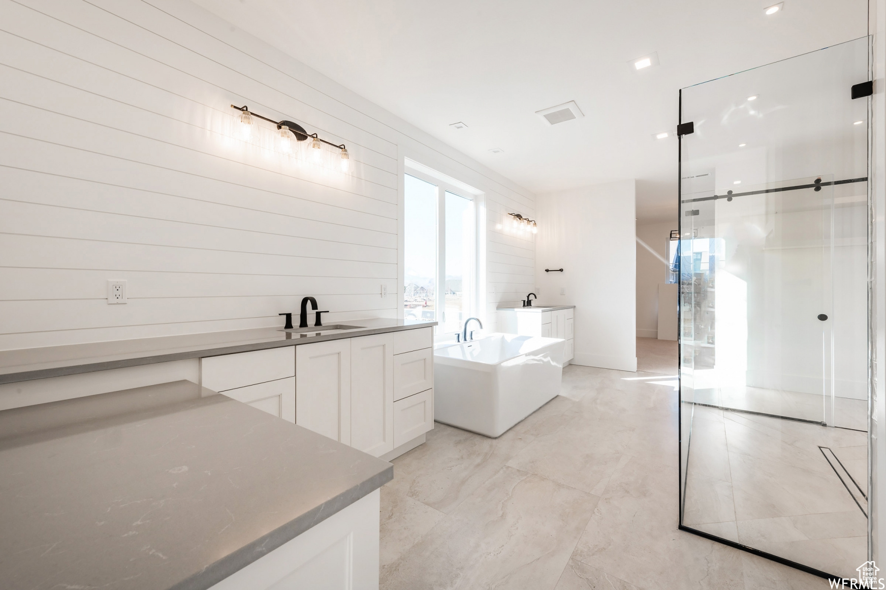 BOWEN RANCH - Residential