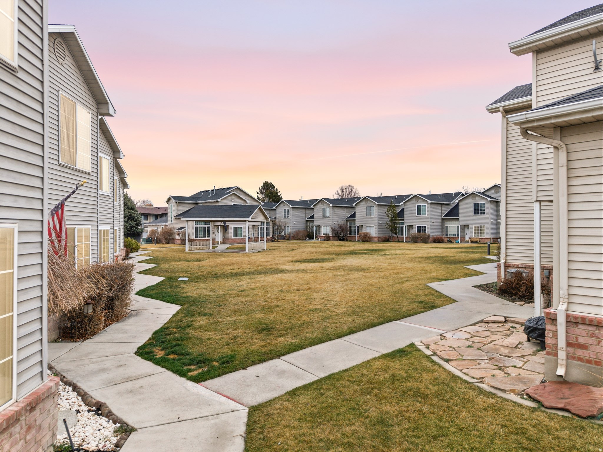 MAJESTIC MEADOWS - Residential