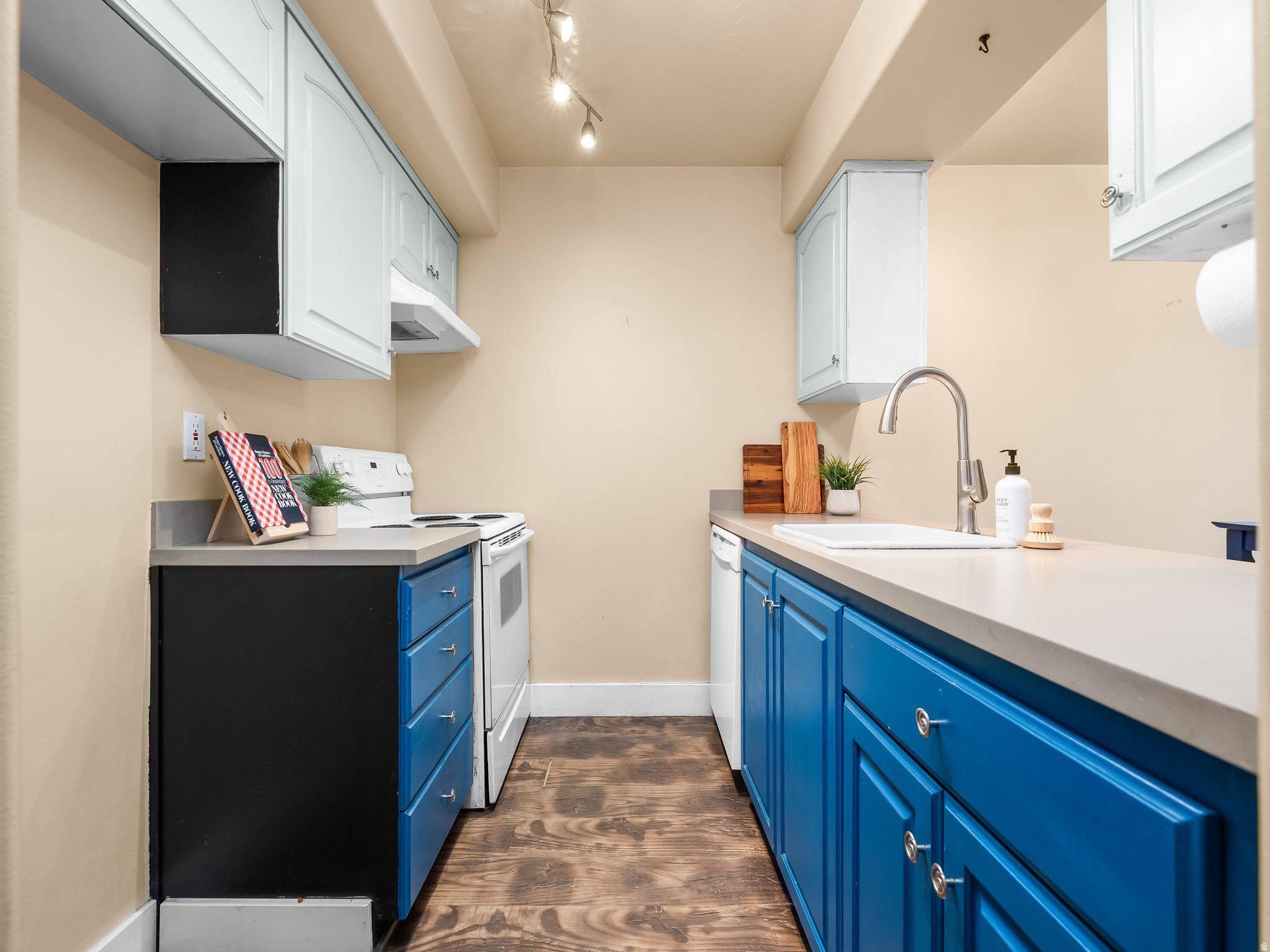 MAJESTIC MEADOWS - Residential