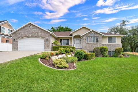Photo of 1047 S 750 E, Kaysville, UT 84037 (MLS # 2175194)