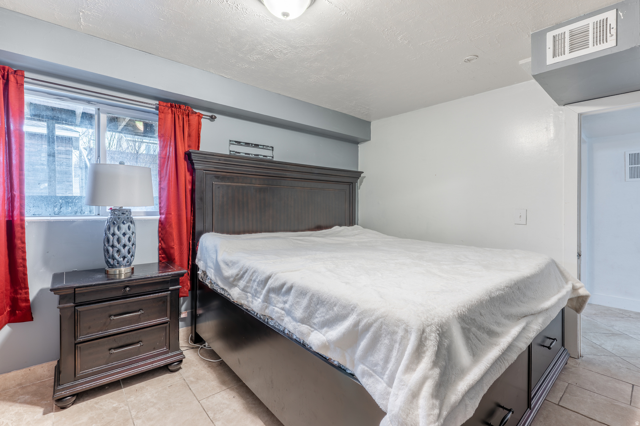 WESTVIEW TER - Residential