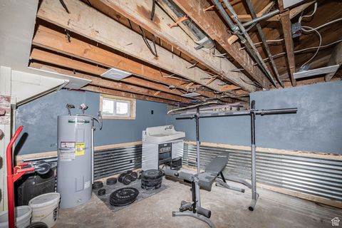 Tiny photo for 762 W 300 N, Clearfield, UT 84015 (MLS # 2115349)