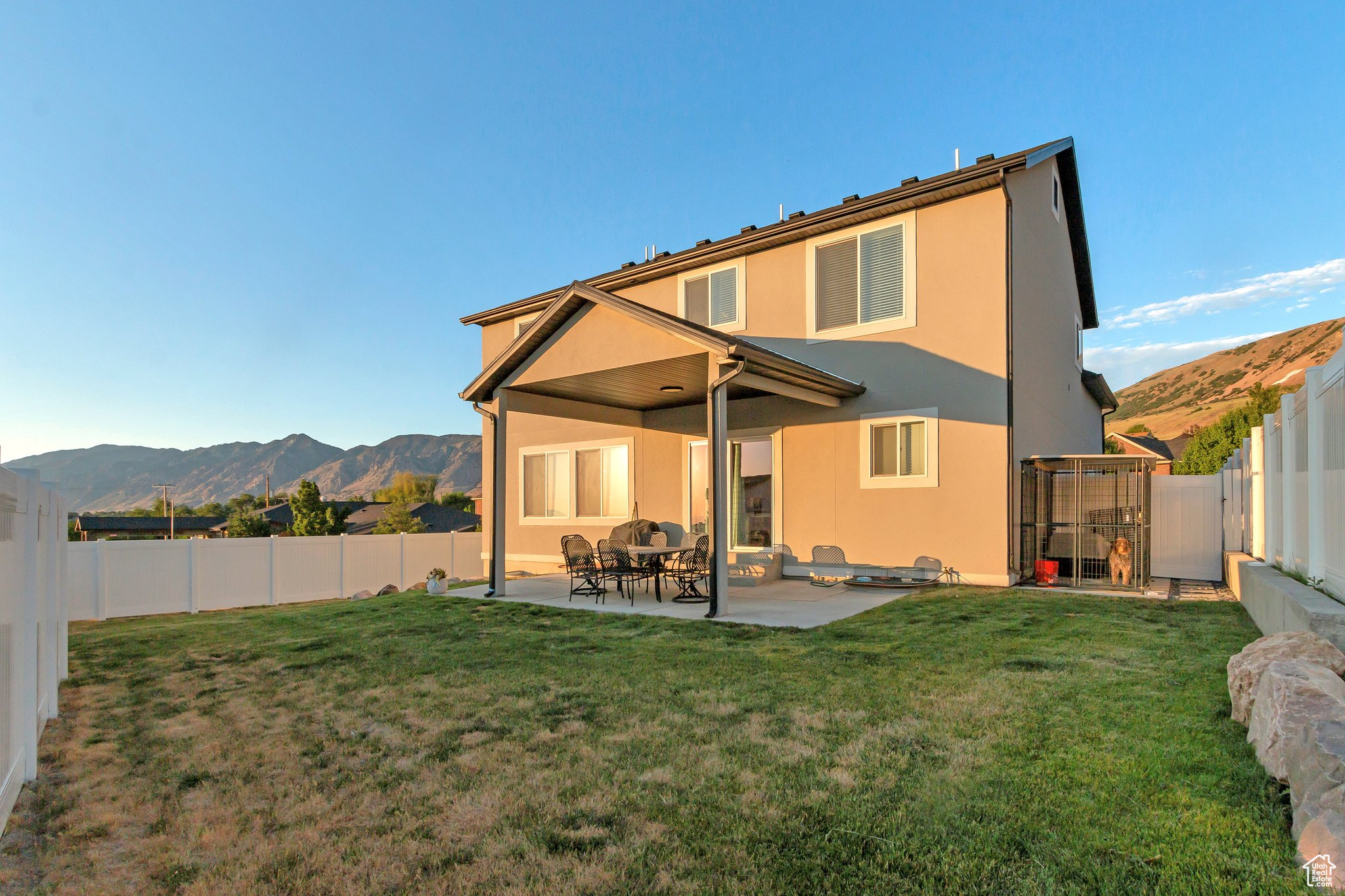 PERRY CANYON - Residential