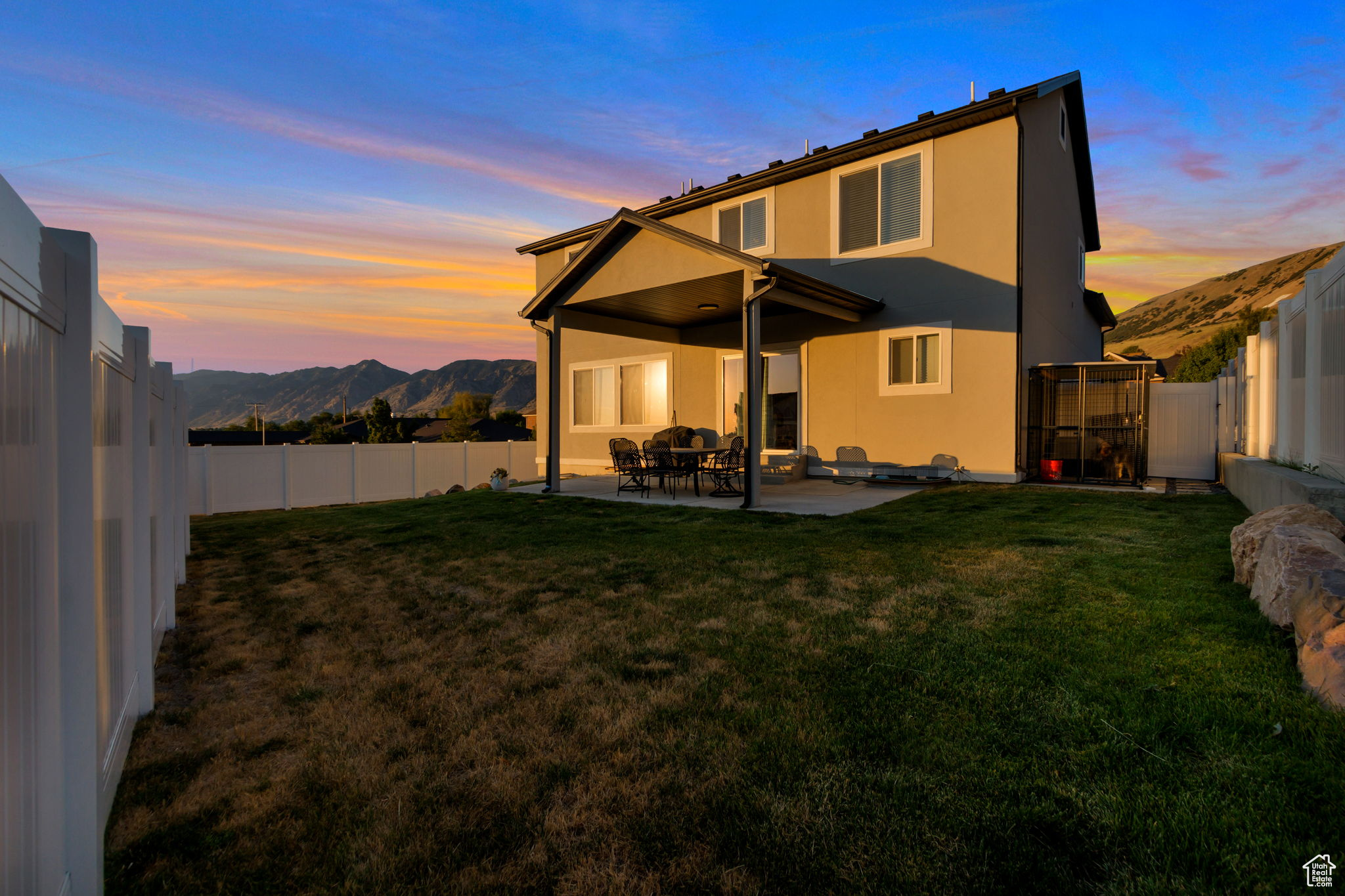 PERRY CANYON - Residential