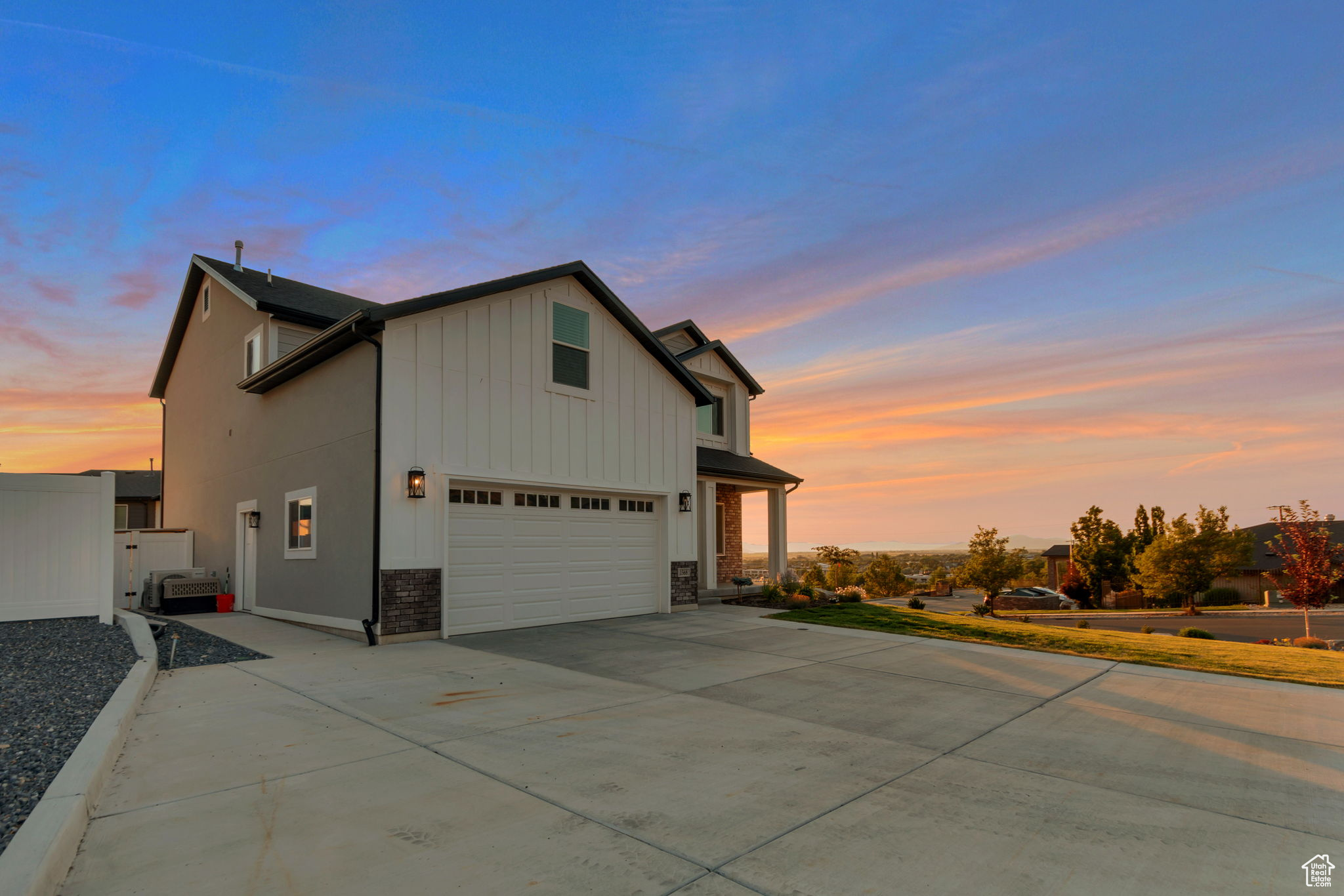 PERRY CANYON - Residential