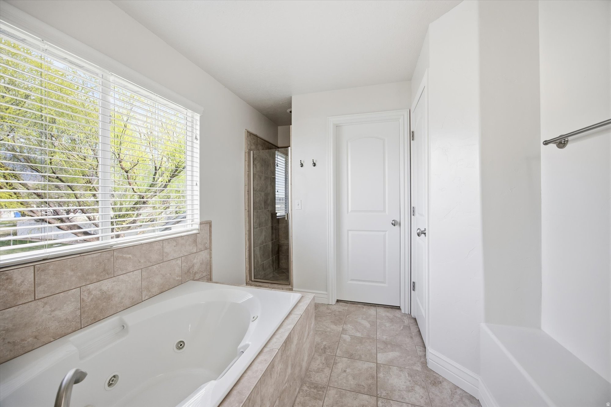 FARMINGTON RANCHES - Residential