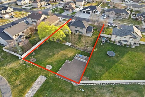 Tiny photo for 324 W IRONSIDE WAY, Farmington, UT 84025 (MLS # 2143909)