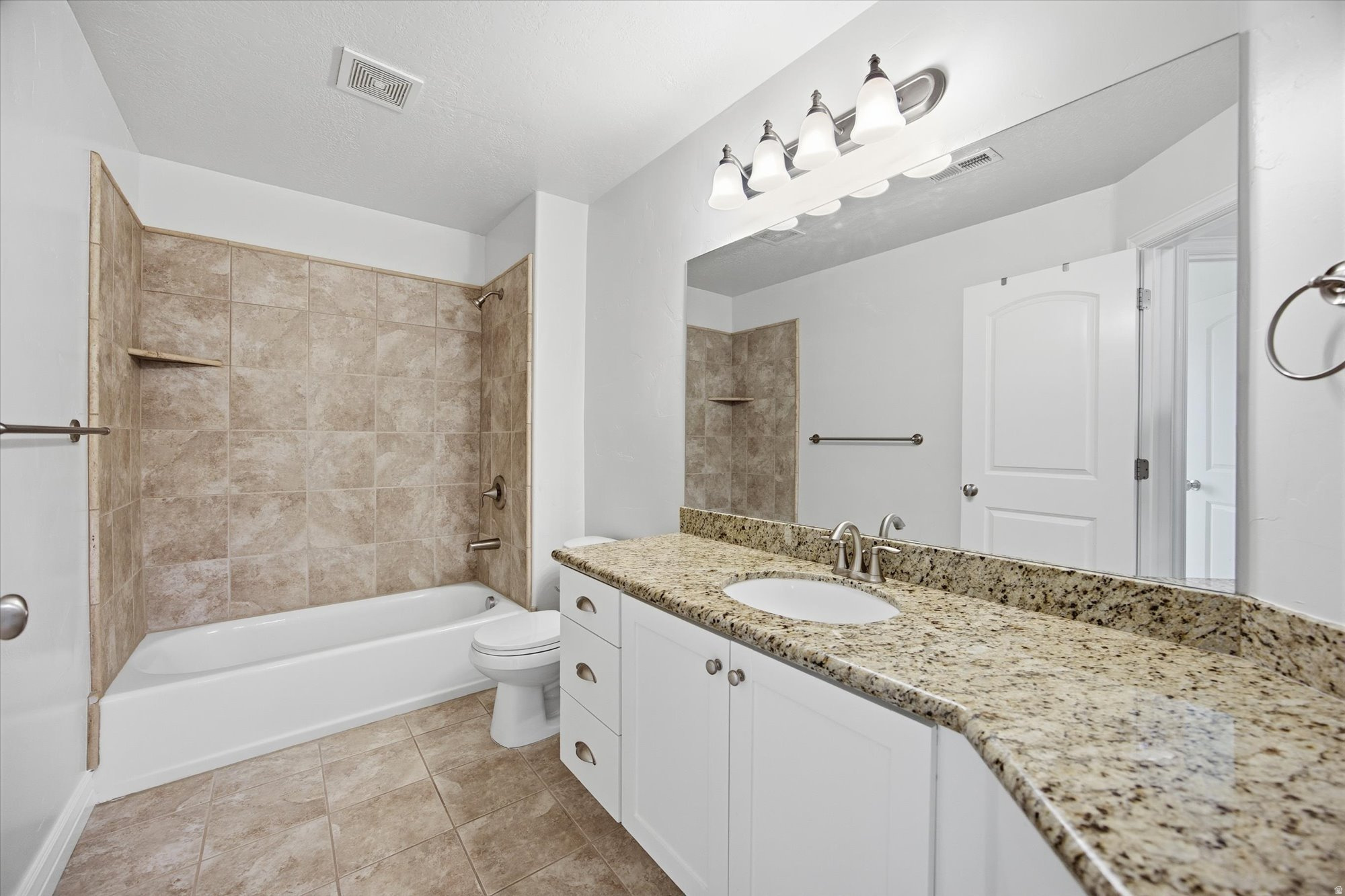 FARMINGTON RANCHES - Residential