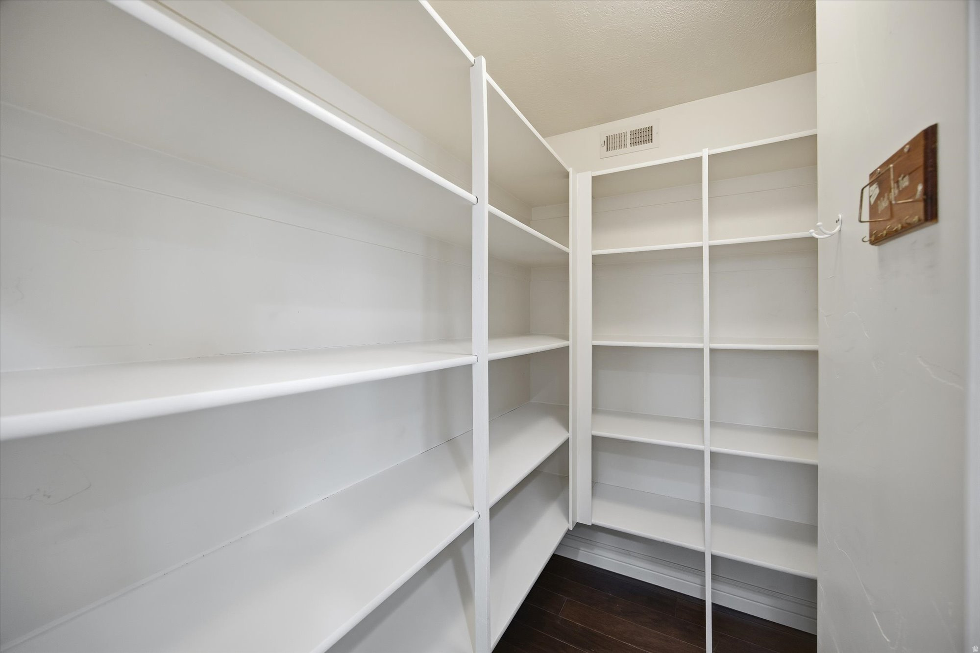 FARMINGTON RANCHES - Residential