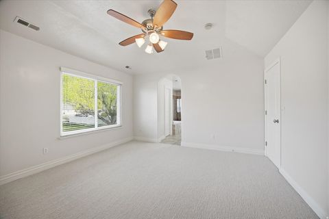 Tiny photo for 324 W IRONSIDE WAY, Farmington, UT 84025 (MLS # 2143909)