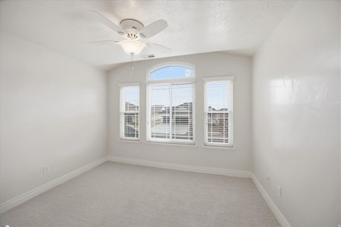 Tiny photo for 324 W IRONSIDE WAY, Farmington, UT 84025 (MLS # 2143909)