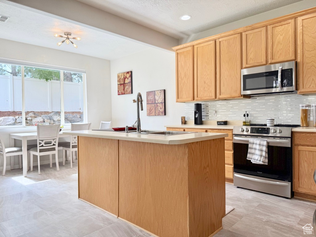 HUNTER VILLAGE - Residential