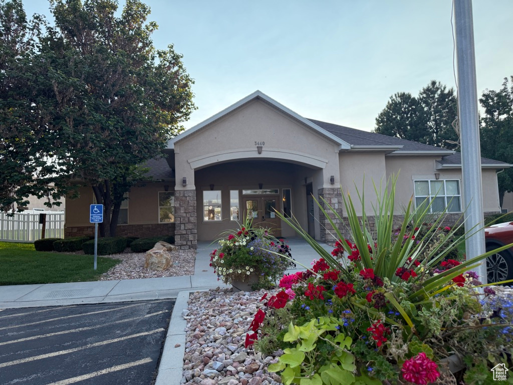 HUNTER VILLAGE - Residential