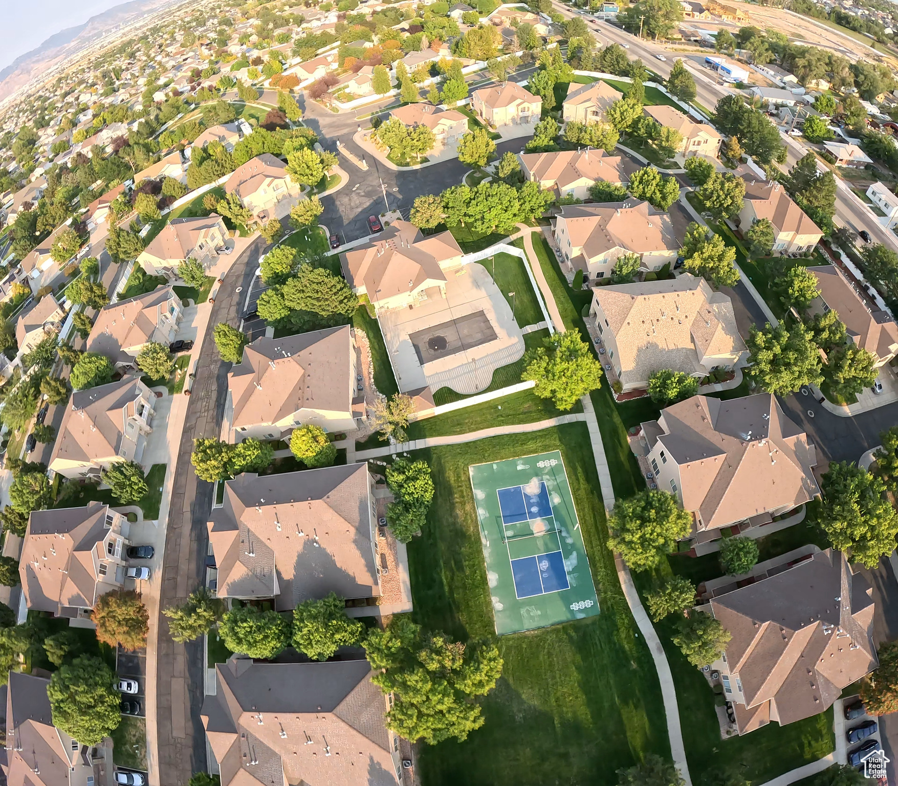 HUNTER VILLAGE - Residential