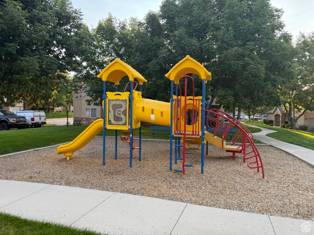 HUNTER VILLAGE - Residential