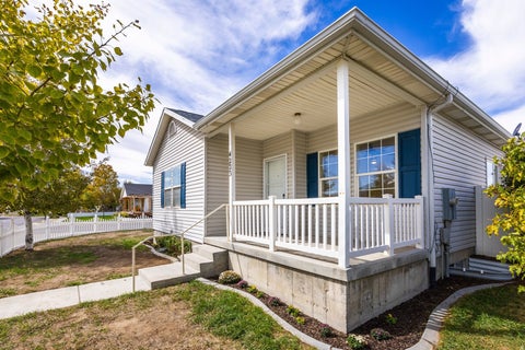 Tiny photo for 4223 N PINION CIR W, Eagle Mountain, UT 84005 (MLS # 2185832)