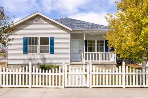 Tiny photo for 4223 N PINION CIR W, Eagle Mountain, UT 84005 (MLS # 2185832)
