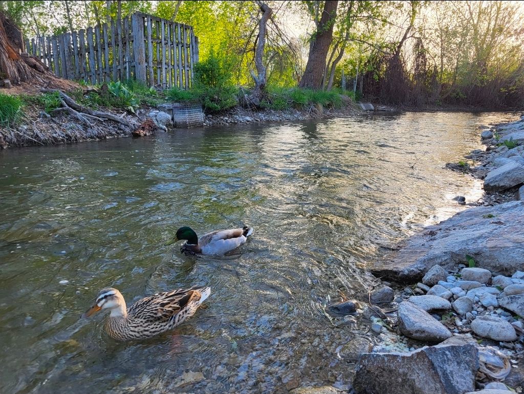 Photo of 606 E LERUISSEAU DR, Logan, UT 84321 (MLS # 2152973)