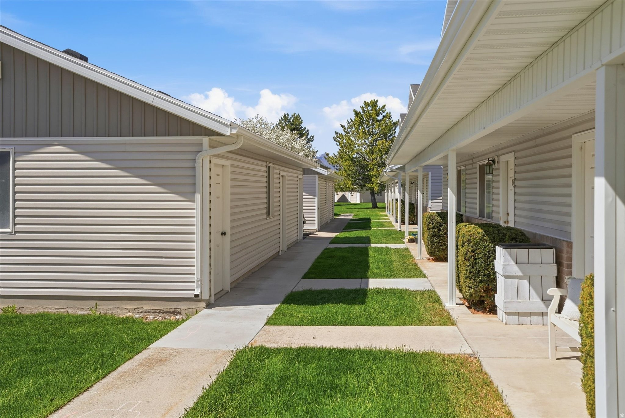 BLACKHAWK - Residential