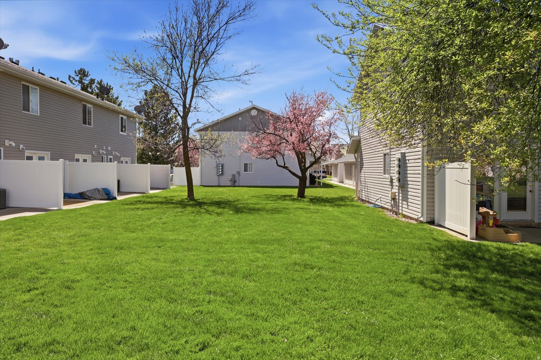 BLACKHAWK - Residential