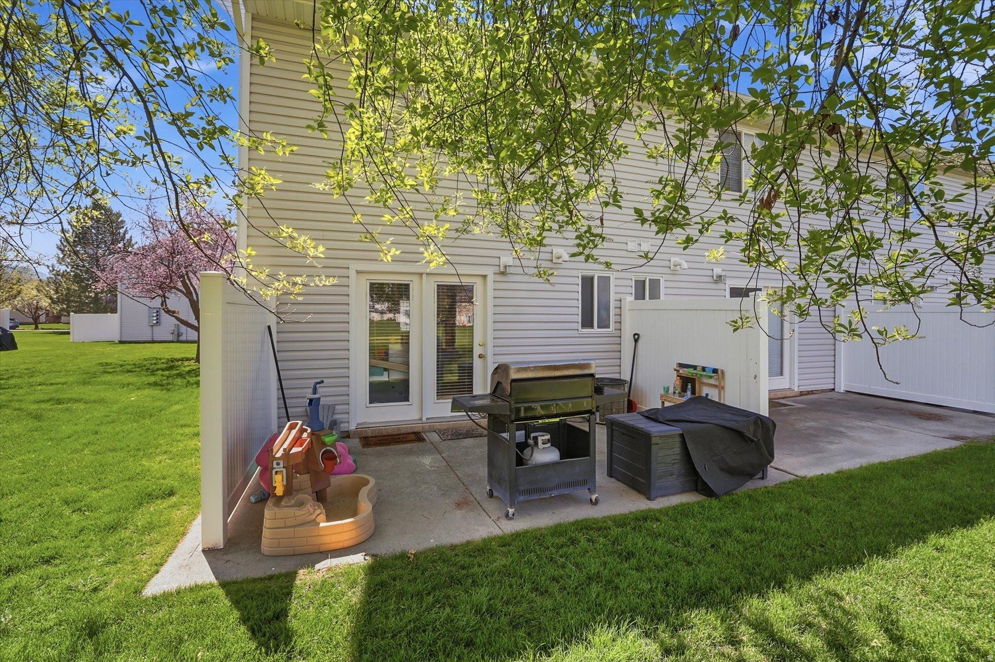 BLACKHAWK - Residential