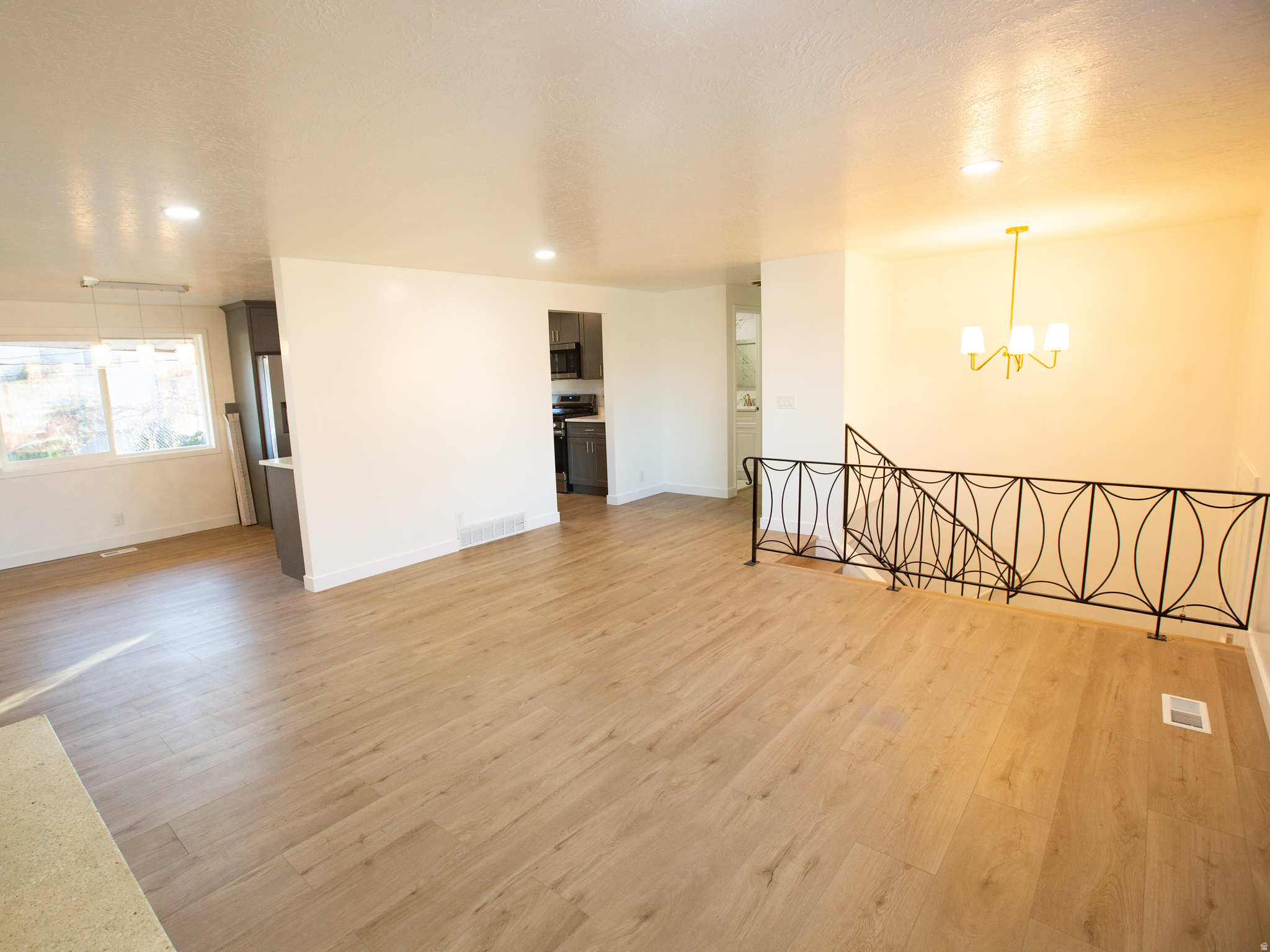 BLAKE HEIGHTS - Residential