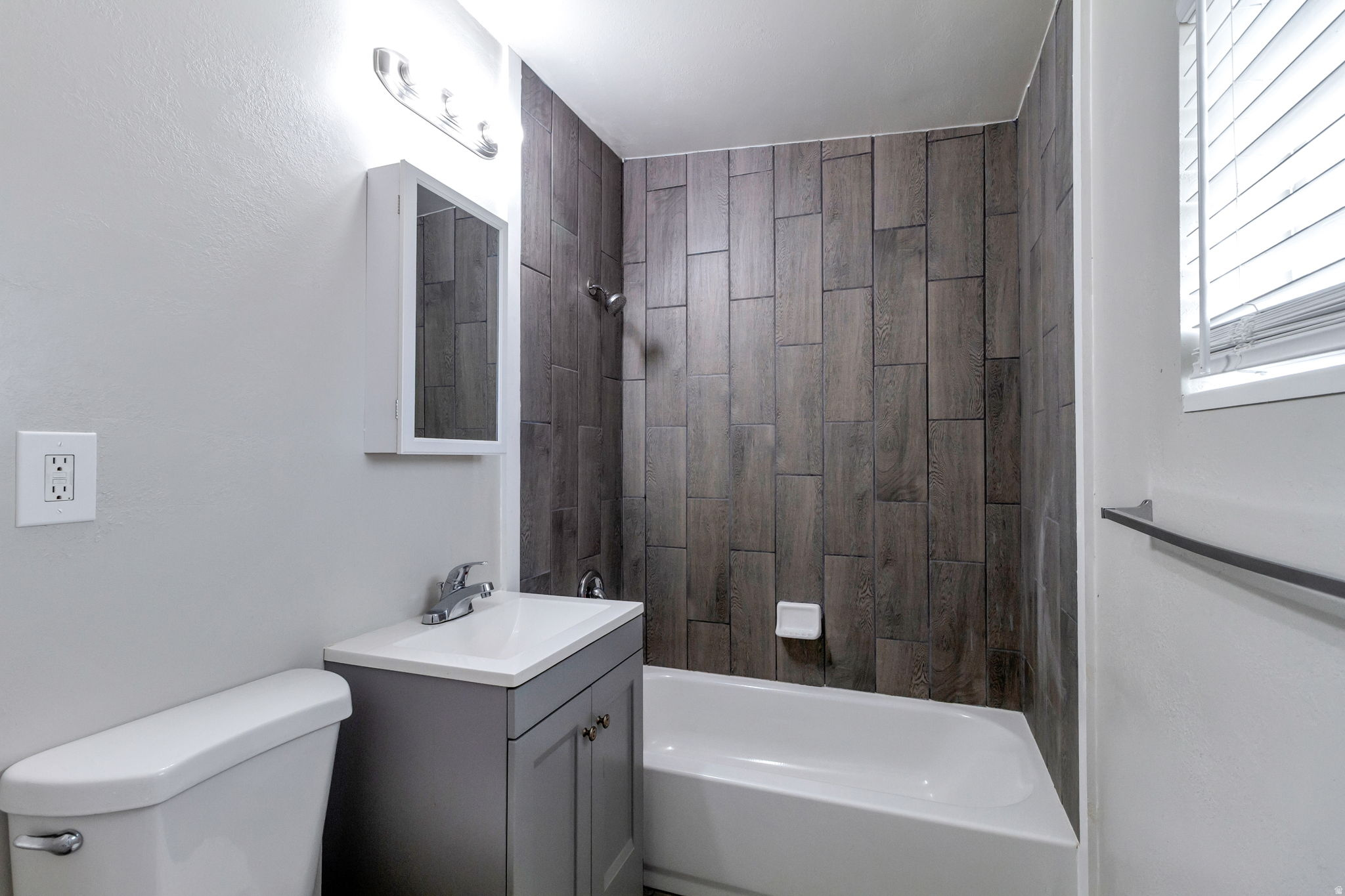 RON CLARE VILLAGE NO - Residential