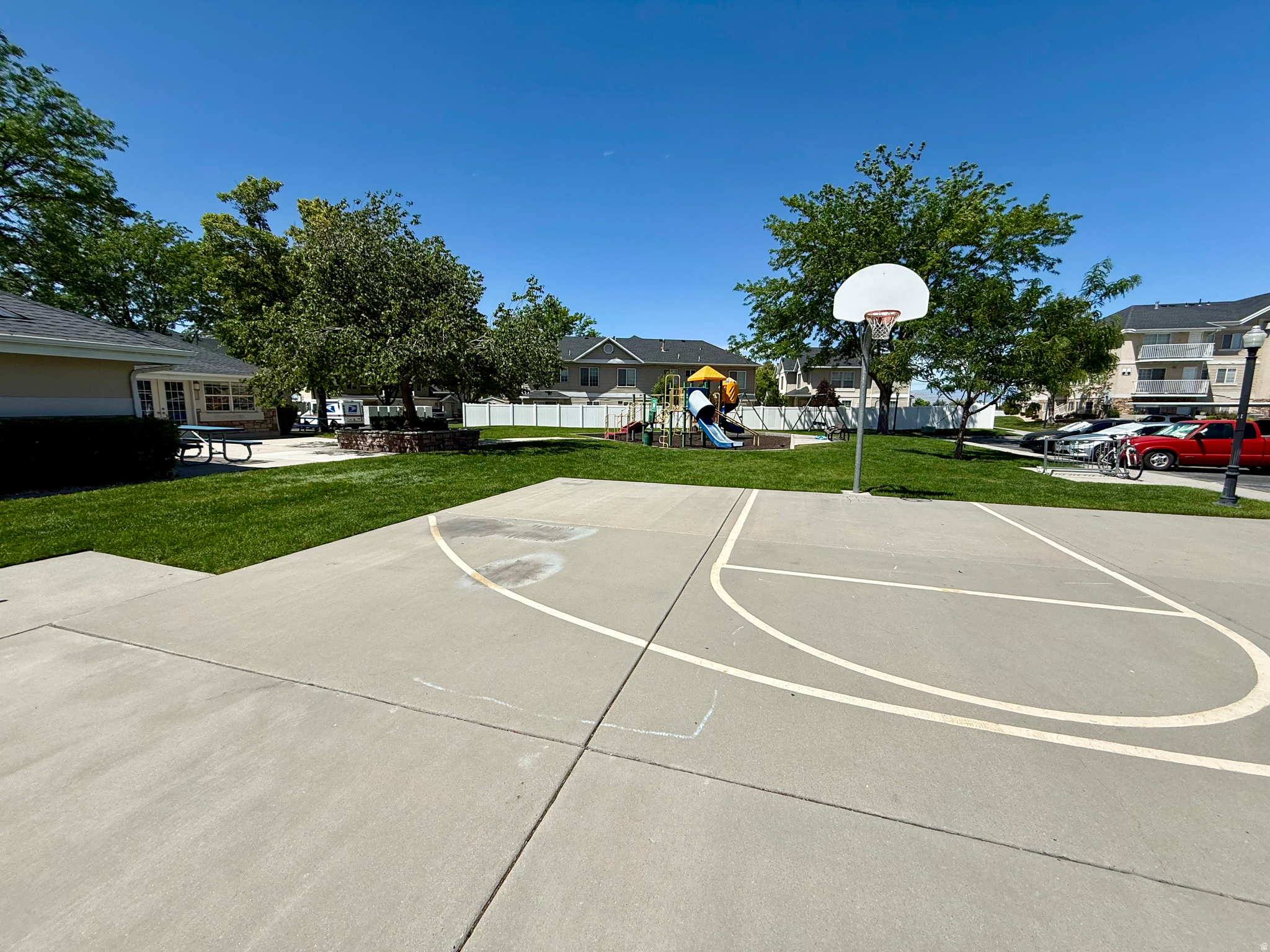 COUNTRY WOODS - Residential