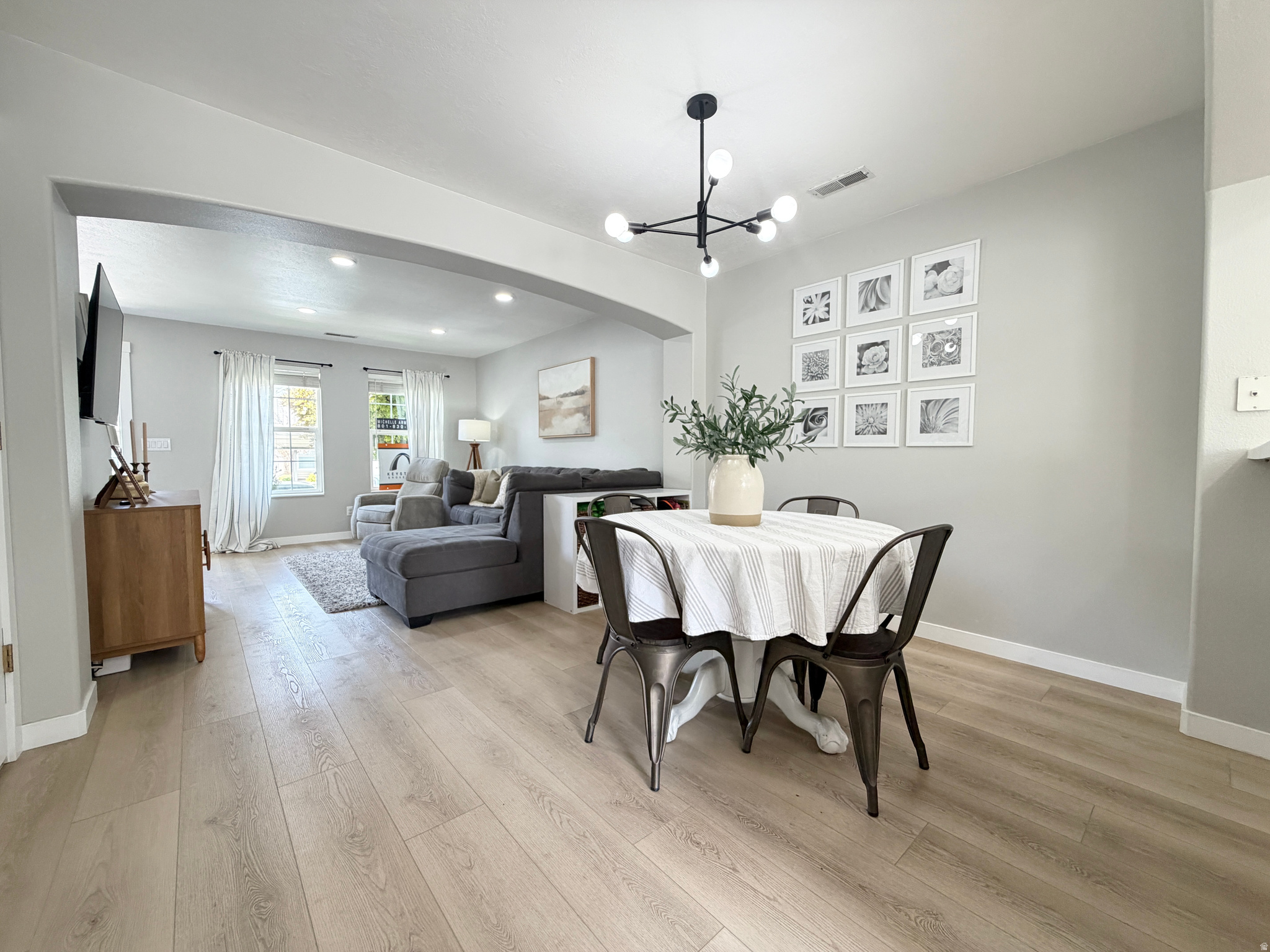 COUNTRY WOODS - Residential