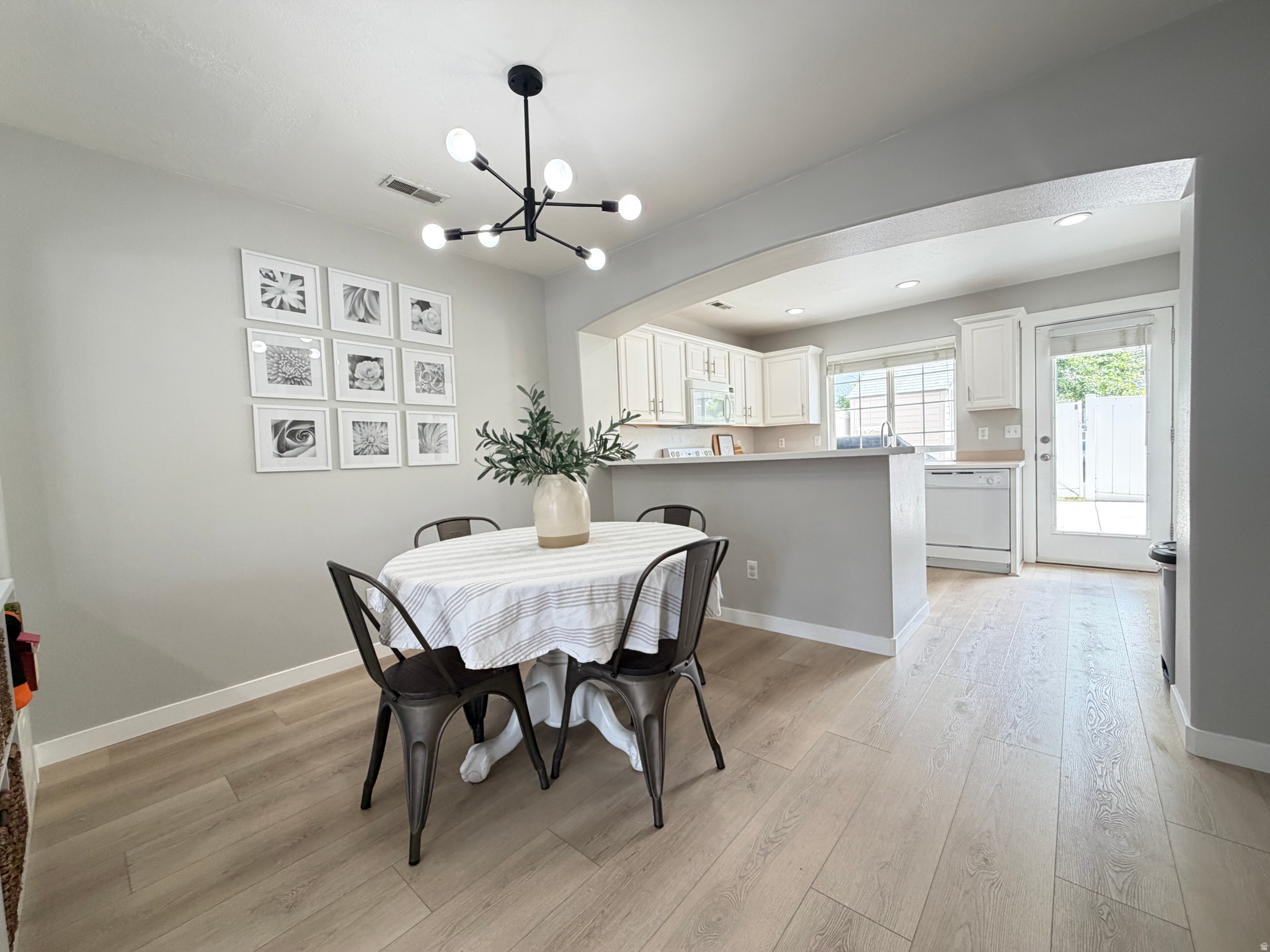COUNTRY WOODS - Residential