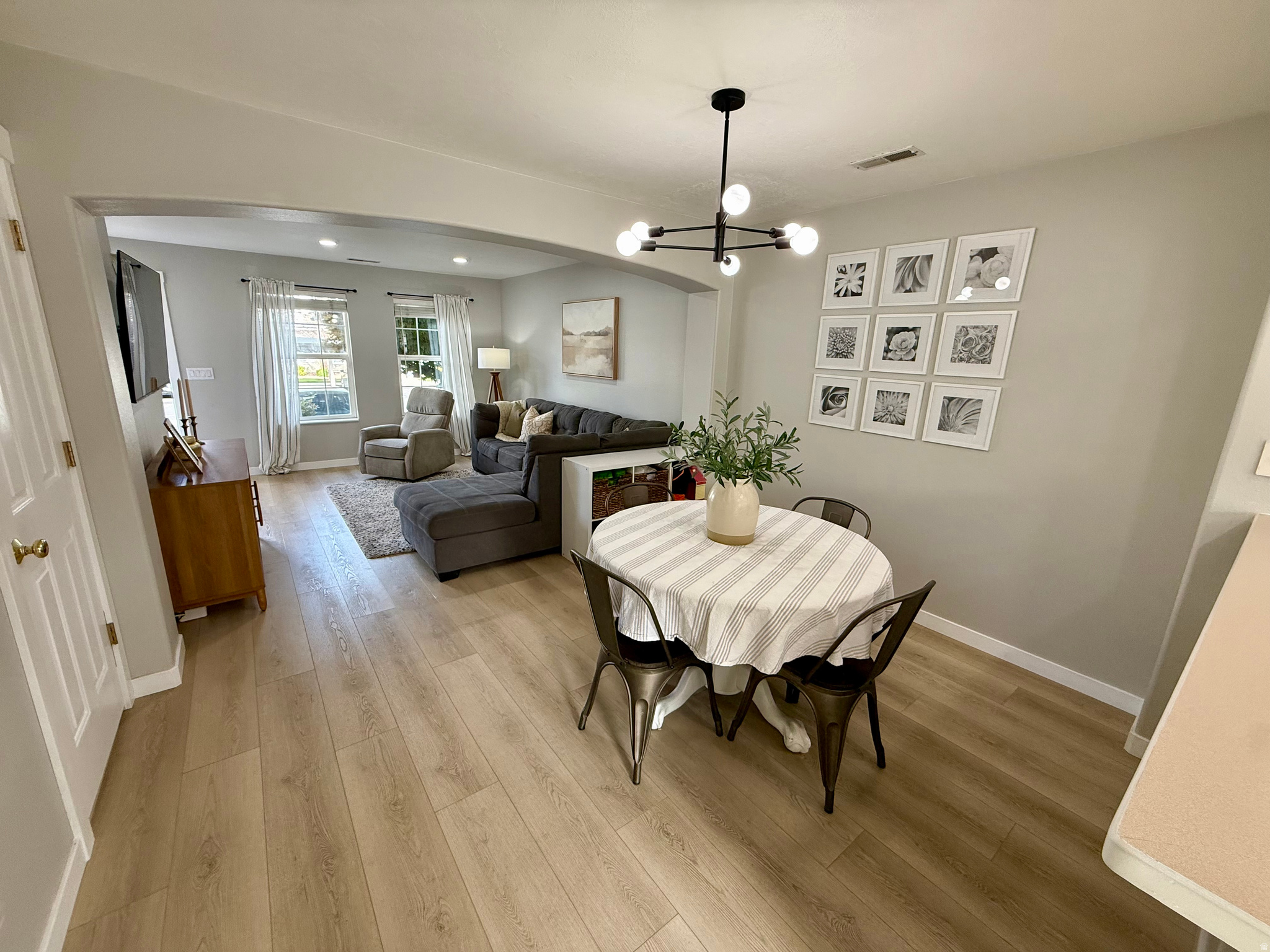 COUNTRY WOODS - Residential